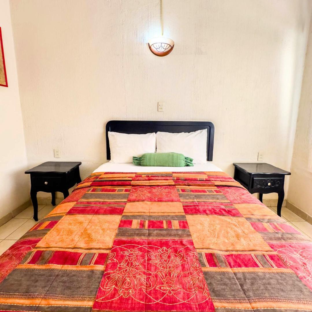 Villas Del Sol Hotel & Bungalows Oaxaca Экстерьер фото